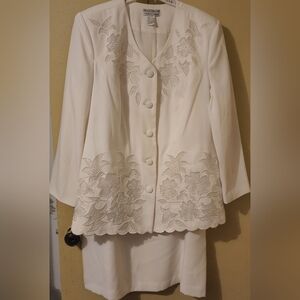 2pc White Skirt Suit Plus Size